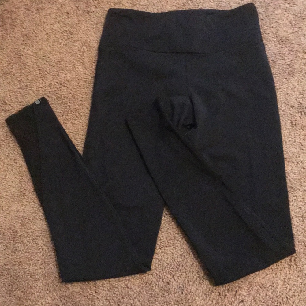 Onzie yoga leggings